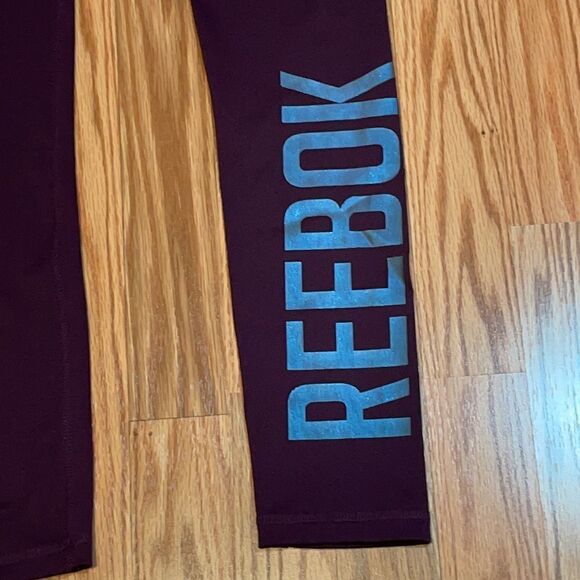 NWOT Reebok Burgundy Leggings, gym pants, yoga exercise clothes - Picture 2 of 7